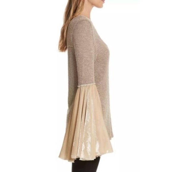 Free People Metallic Gold Threaded Large Velvet Bell Sleeved Tunic Top - Picture 3 of 14